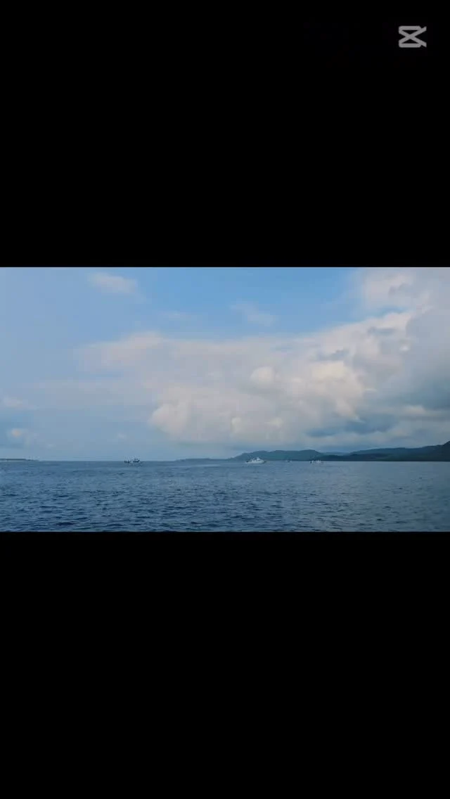 今日はリクエストのドリフトダイビング🤿
そして、マンタの求愛リクエスト&ダイビング本数100本記念ダイビングでした😄
ネジさん、あんまり生物運ないので2日間ともマンタの求愛外しました🤣
狙って見れるわけではないのですが、僕等チームのちょうど見えないくらいのとこで求愛していたそうです(笑)
また来年、求愛リベンジしに来てくださいね🫡
マンタはいっぱい見れましたよ
🥰
ツアー中に撮ったお写真は、LINEにて無料でお渡ししています☺️  最高気温　28.9度
最低気温　25.4度
水　　温　25.2度  ➖➖➖➖➖➖➖➖➖
当店のオススメポイント
・不安を潰して楽しくお喋りしながらの講習⭐
・担当インストラクターがゆっくりじっくりサポート⭐
・なるべく1グループに1人スタッフが付く贅沢スタイル⭐
※安全上の場合によって変動あり
・他店より写真枚数が多い⭐
・参加者は初めての方、泳げない方ばかり⭐
・お互いに無理しない⭐(本当に1番大事)
➖➖➖➖➖➖➖➖➖➖➖➖
御蔵島ドルフィンスイムツアー🐬
参加者募集中ですよ😁
6月30日(火)東京夜発　22時30分発
7月2日日(木)東京夜着　19時50分着
詳しくはお問い合わせください☆
➖➖➖➖➖➖➖➖➖➖➖
期間限定ホタルツアー開催中✨
1名　4,000円
18時30分～20時45分
無数に飛び交う自然のイルミネーション
『ヤエヤマヒメボタル』！！
想像を越えてくる感動の嵐ですよ☆
当日予約もOK！
かなりオススメです(^^)
➖➖➖➖➖➖➖➖➖➖➖
学生卒業旅行限定お得プラン
学生最後の旅行はお安くお得にご案内させていただきます😄
お問い合わせ、お待ちしています(^^)
もちろん、通常の学生割引もありますよ🎵
➖➖➖➖➖➖➖➖➖➖
お電話でもDMでも、お気軽にご連絡下さいね
📱080-2622-1237
ラインID
📱824343
ご参加、お待ちしています！
➖➖➖➖➖➖